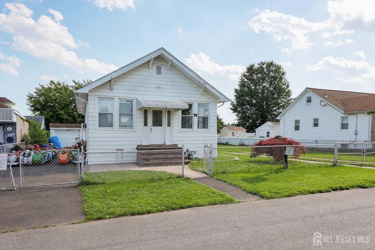 Foto principal - 11 S Livingston Ave