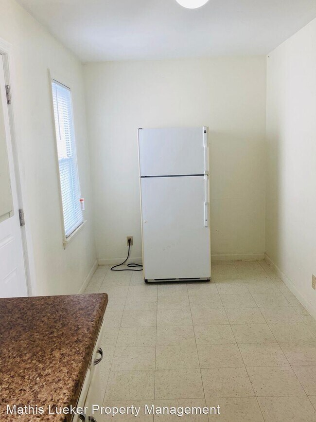 Building Photo - 1 br, 1 bath House - 625 N Adams #2