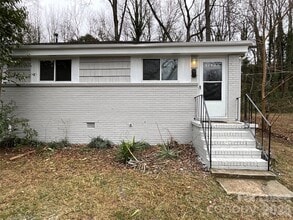 Building Photo - 1742 Academy St