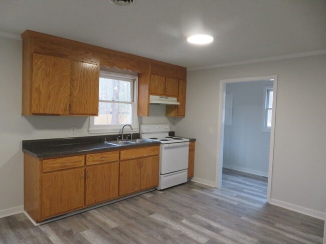 Building Photo - Chesterfield