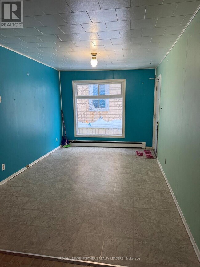 Photo du bâtiment - 85 Croatia Ave