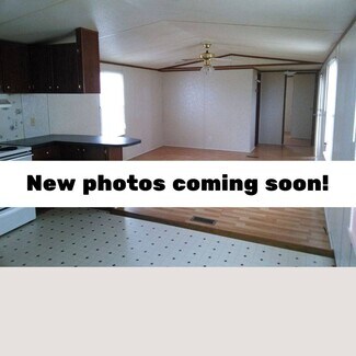 Building Photo - 451 Davis Rd