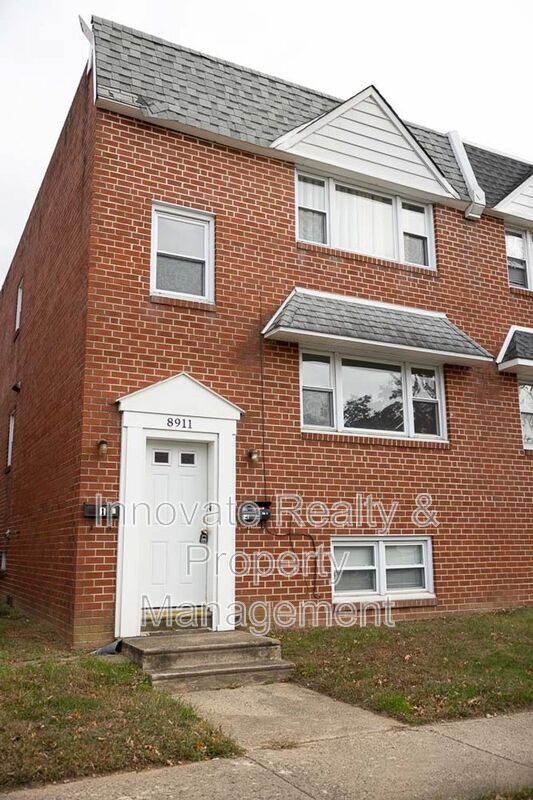 Building Photo - 8911 Alton St