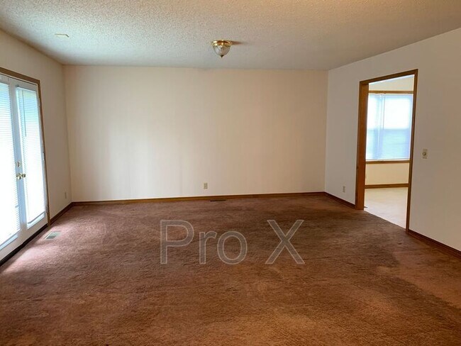 Building Photo - 3310 Norman Dr