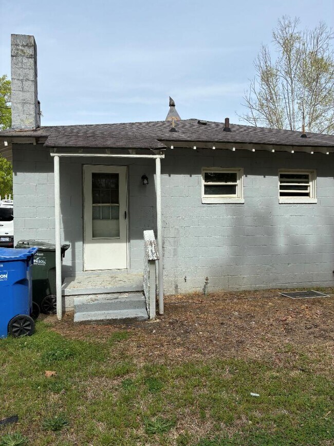 Foto del edificio - 717 Harper St E