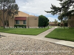 Building Photo - 905 Country Club Dr SE