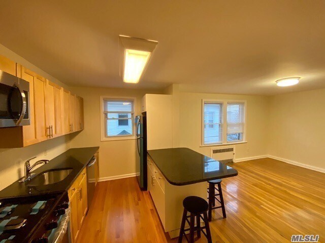 Building Photo - 507 Laurelton Blvd