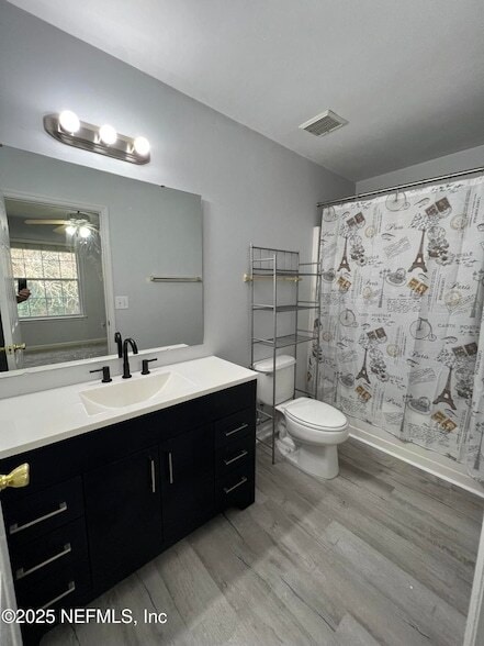 Building Photo - 3057 Camelliawood Cir E