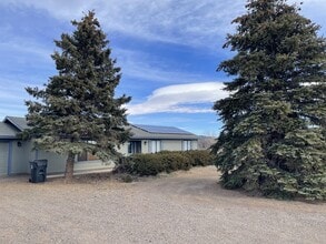 Building Photo - 6155 E Robles Rd