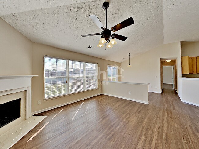 Foto del edificio - 2962 Buckner Lane