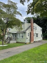 Building Photo - 214 Columbia St