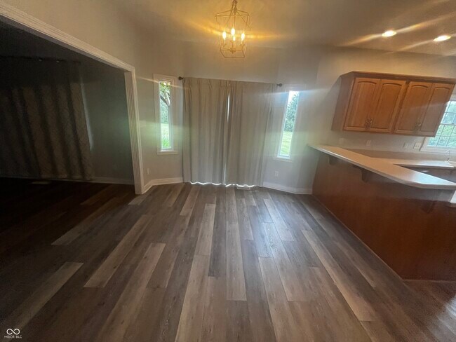 Foto del edificio - 3829 W Whiteland Rd