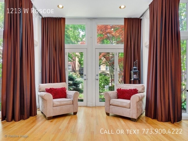 Building Photo - Rarely available single family home for re...