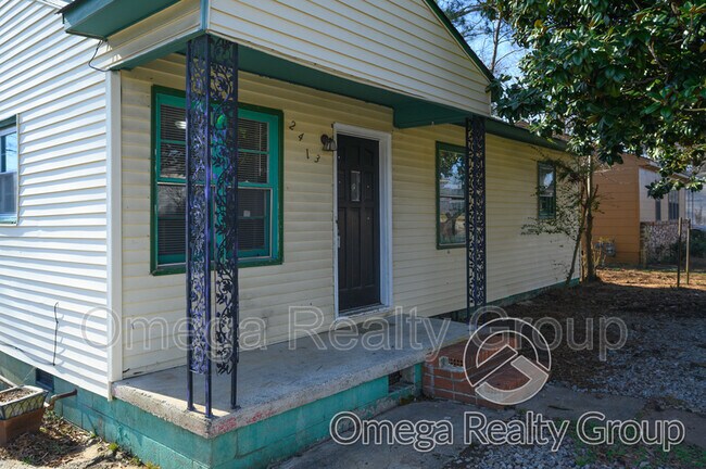 Foto del edificio - 2413 Moore Ave NW