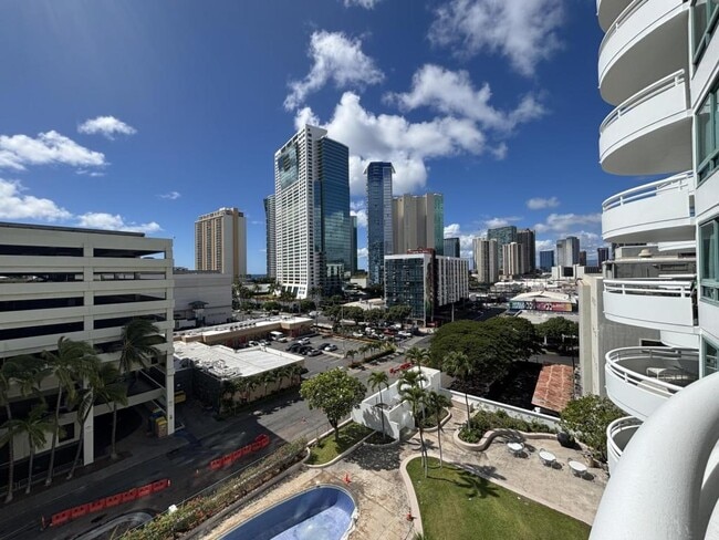 Foto del edificio - 1341 Kapiolani Blvd