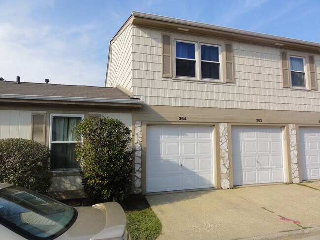 Foto del edificio - 362 Farmington Ln