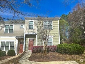 Building Photo - 631 Elm Ave
