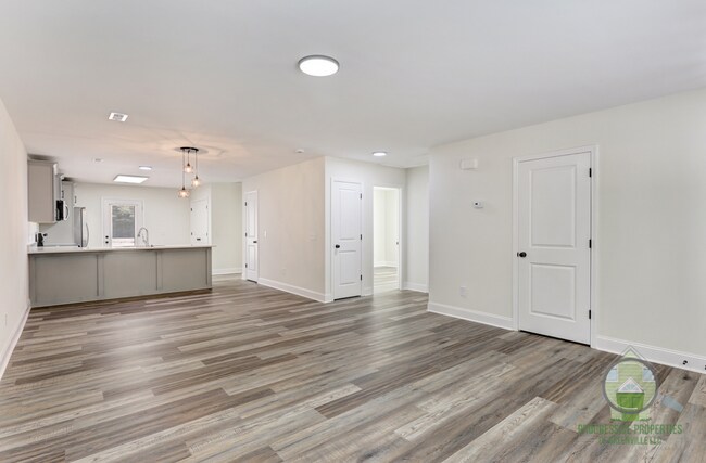 Building Photo - 119 Lyman Lodge Rd