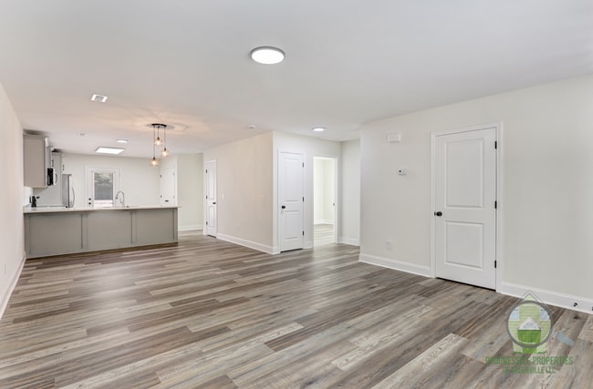 Foto del edificio - 125 Lyman Lodge Rd