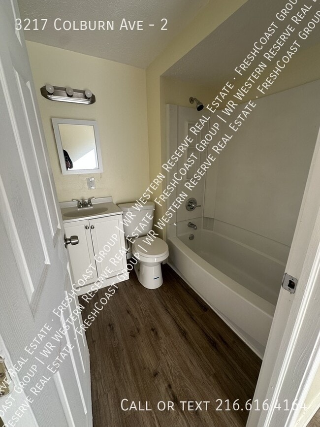 Foto del edificio - 3217 Colburn Ave