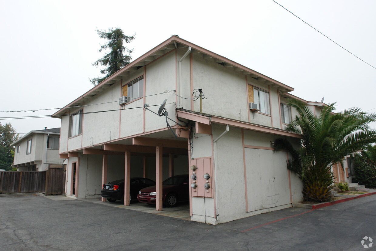 Building Photo - 280 Marylinn Dr
