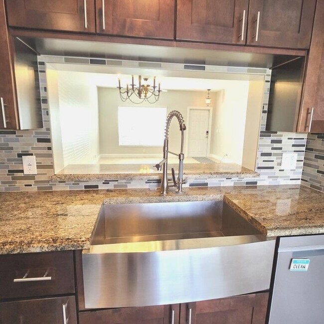 Foto del edificio - 9835 NW 57th Manor