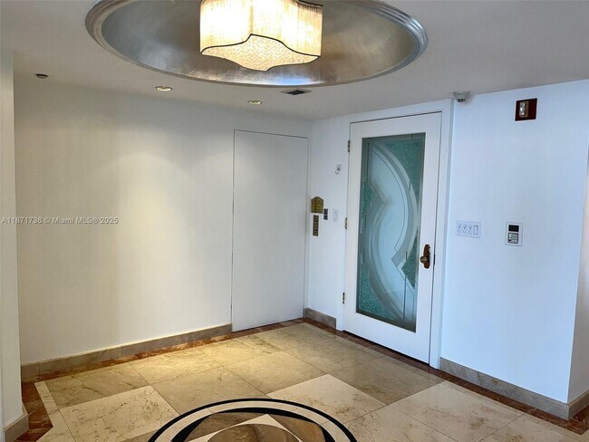 Foto del edificio - 2600 Island Blvd