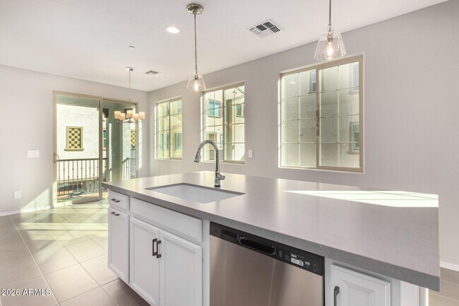 Foto del edificio - 1677 E Chelsea Ln