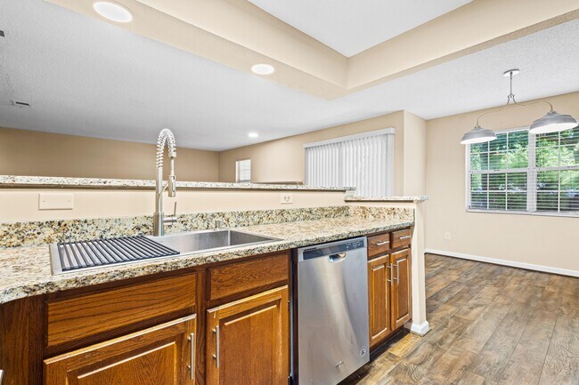 Cocina y fregadero del chef - 98 Hampshire Ct