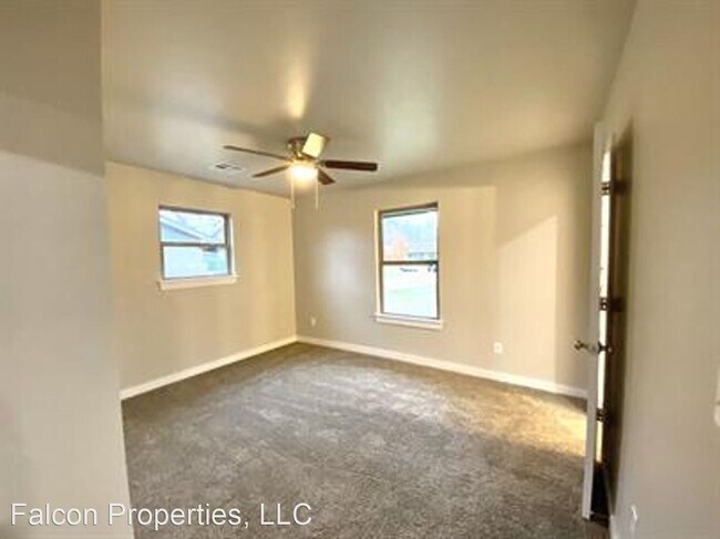 Foto del edificio - 3 br, 1.5 bath House - 5933 NW 62nd St