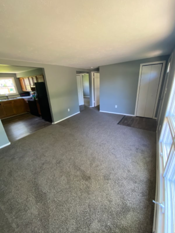 Building Photo - 308 W 2nd St