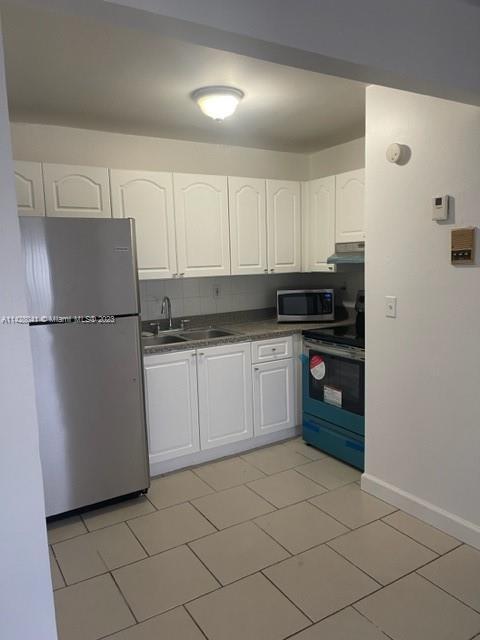 Foto del edificio - 4265 NW S Tamiami Canal Dr