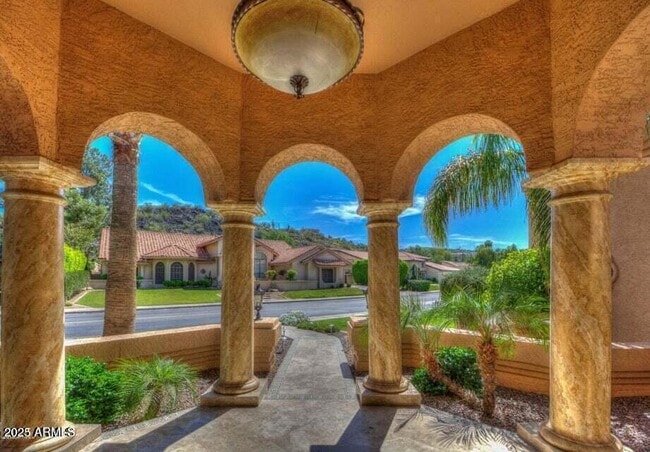 Building Photo - 1502 W Port Au Prince Ln