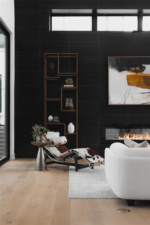 Foto del edificio - 3300 Westhill Dr