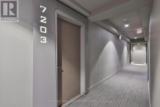 Photo du bâtiment - 1 Bloor St E