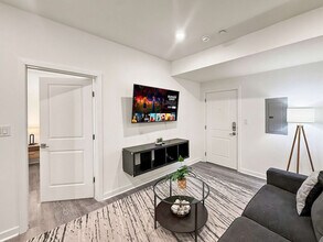 Building Photo - 1427 Germantown Ave