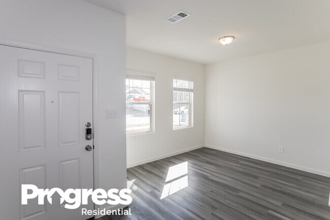 Building Photo - 13317 Pine Dunes Dr