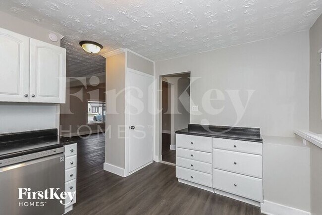 Foto del edificio - 3976 Richard Ave