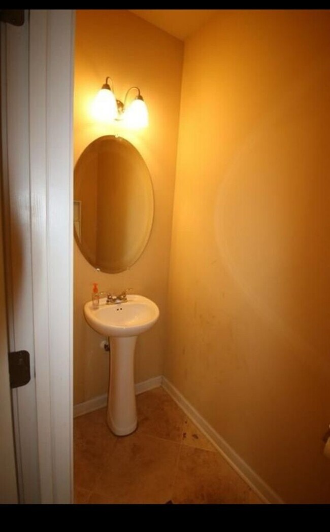 Foto del edificio - Charming 3BR Townhome in Norcross
