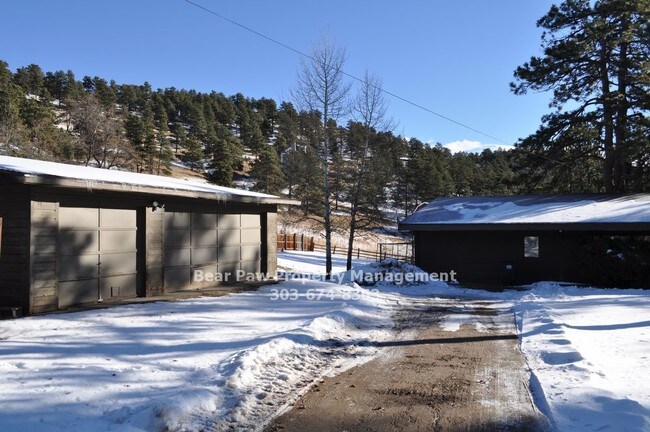 Foto del edificio - 1232 Kerr Gulch Rd