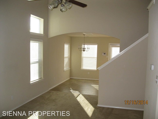 Building Photo - 3 br, 2.5 bath House - 1813 Enchanted Rock