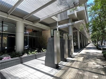 Foto del edificio - 1155 S Grand Ave
