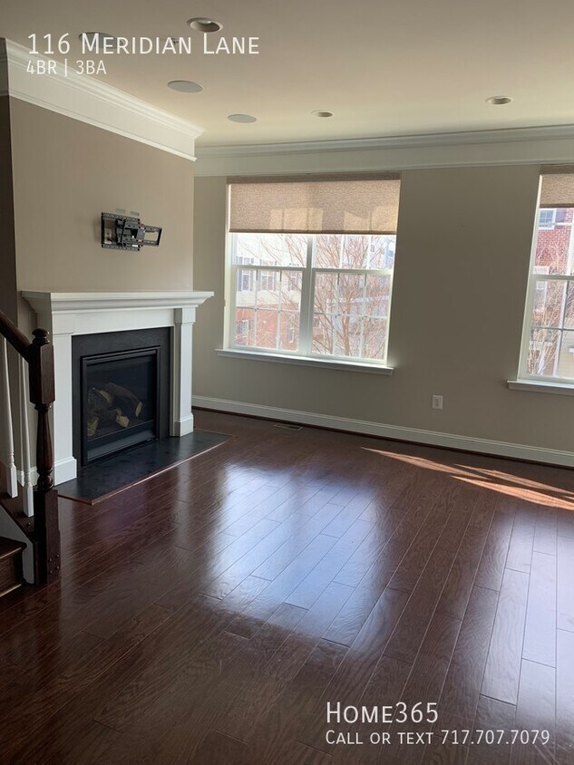 Building Photo - Stunning Single Family Property - Ready fo...
