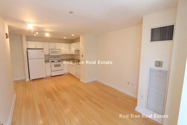Building Photo - 40 Boylston St