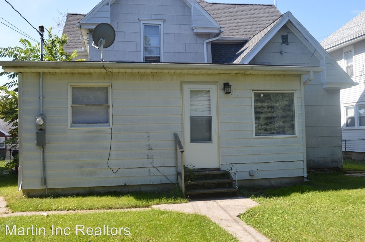 Primary Photo - 1241 South St