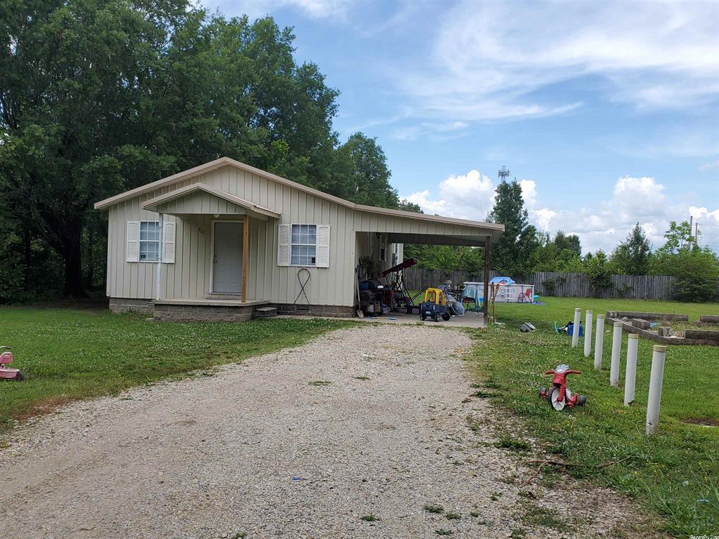 201 Landrum Ln, Paragould, AR 72450 House Rental in Paragould, AR