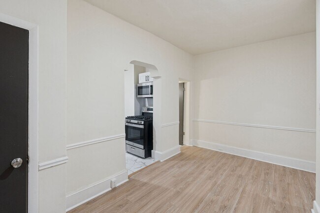 Foto del edificio - 5532 N Lawrence St