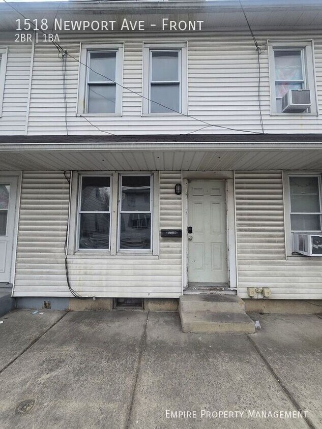 Primary Photo - 1518 Newport Ave
