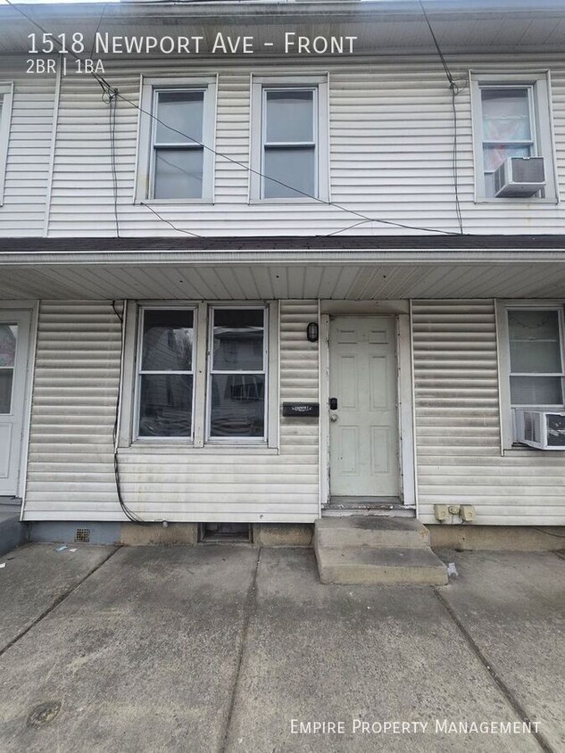 Primary Photo - 2 bed, 1 bath in Northampton