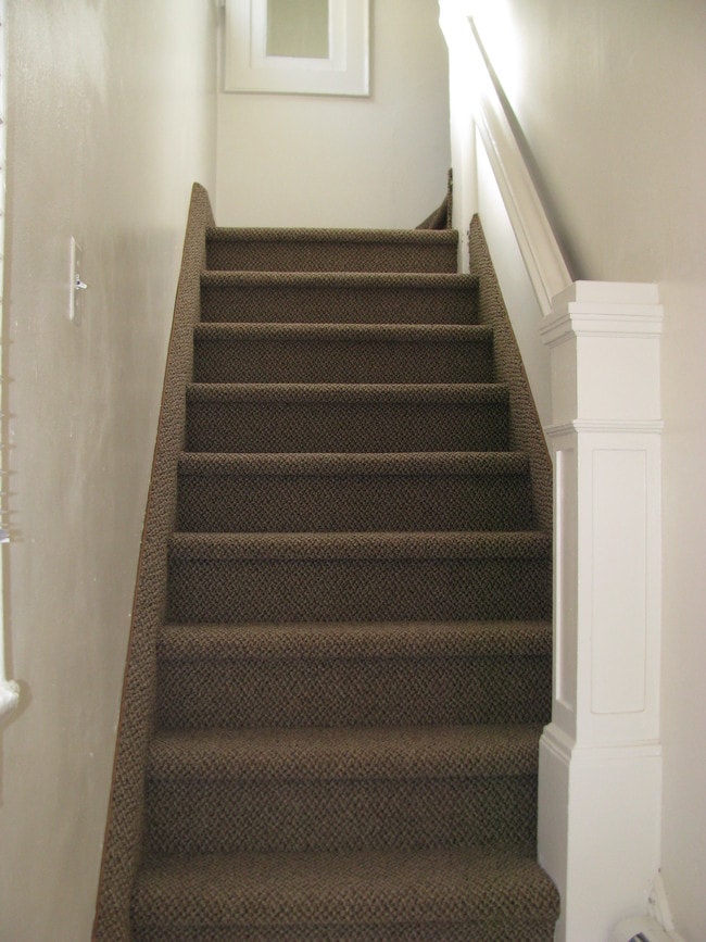 Entrance - 167 Rolling St